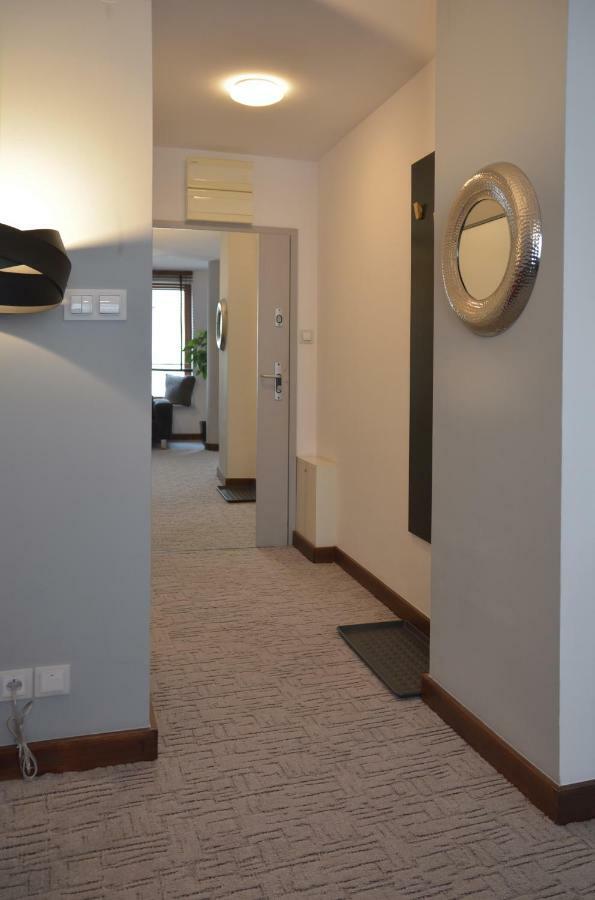 Szucha Apartments วอร์ซอ ภายนอก รูปภาพ
